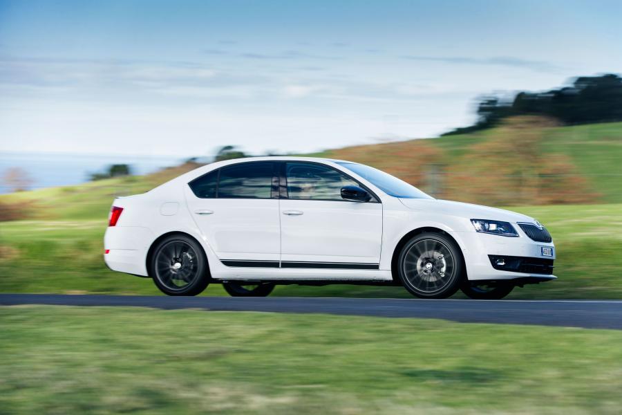  Skoda Octavia Sports Pack 2016 года  (AU) (фото 18 из 27)